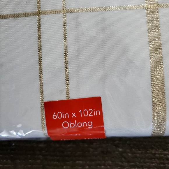 Metallic Plaid Tablecloth - 60" x 102" - Picture 3 of 4